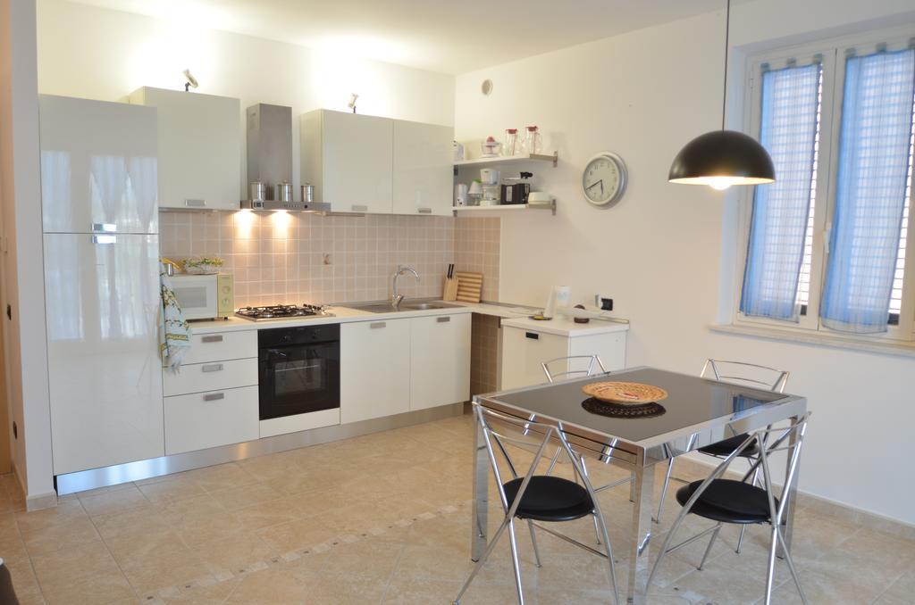 La Perla Del Magra Holidays House Монте-Марчелло Экстерьер фото
